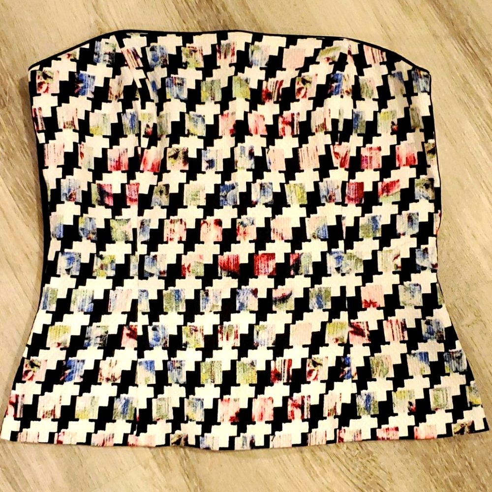 White House Black Market M Super Nova Bustier